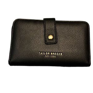Taylor Brooke, New York, wallet